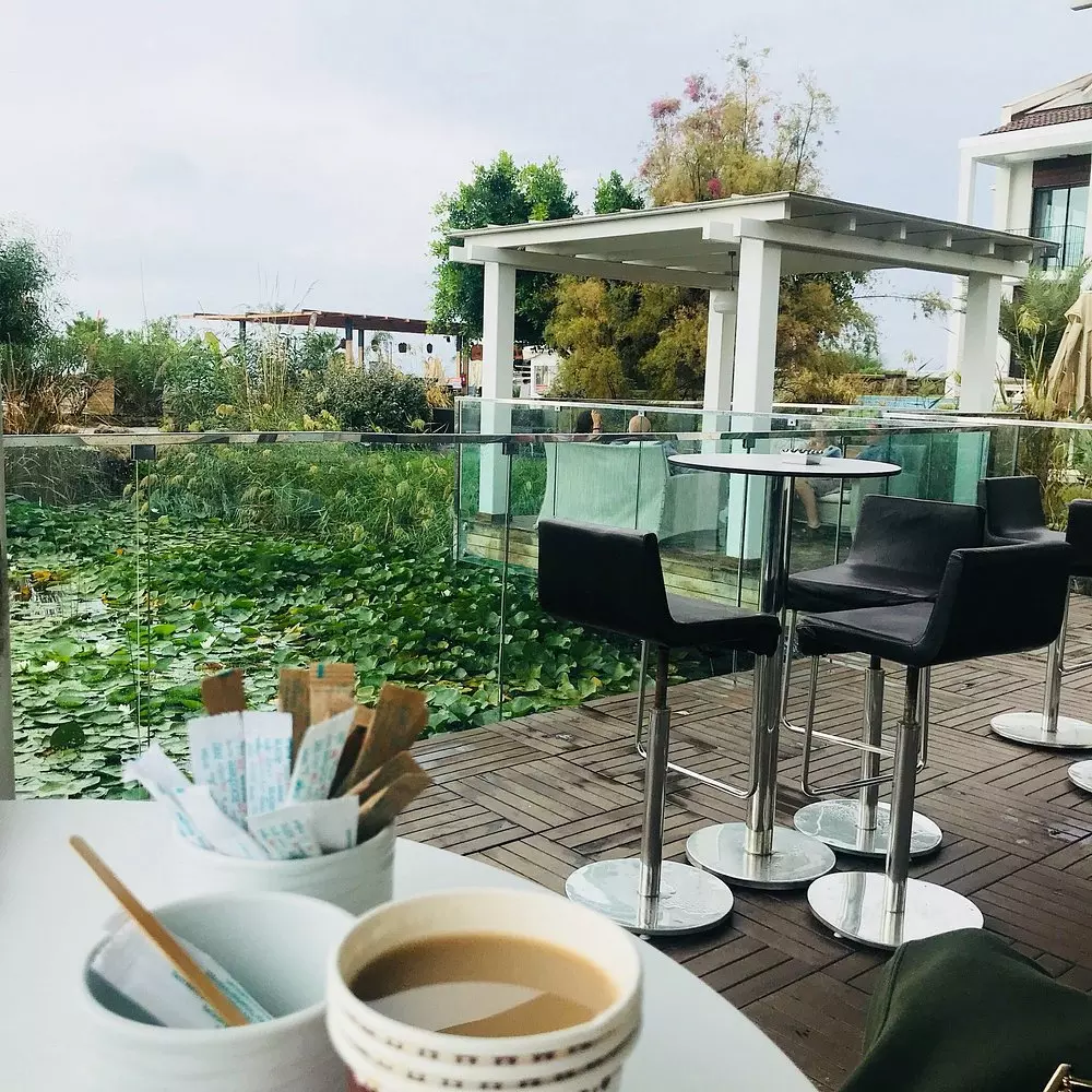 کافه هتل جیوا بیچ فتحیه